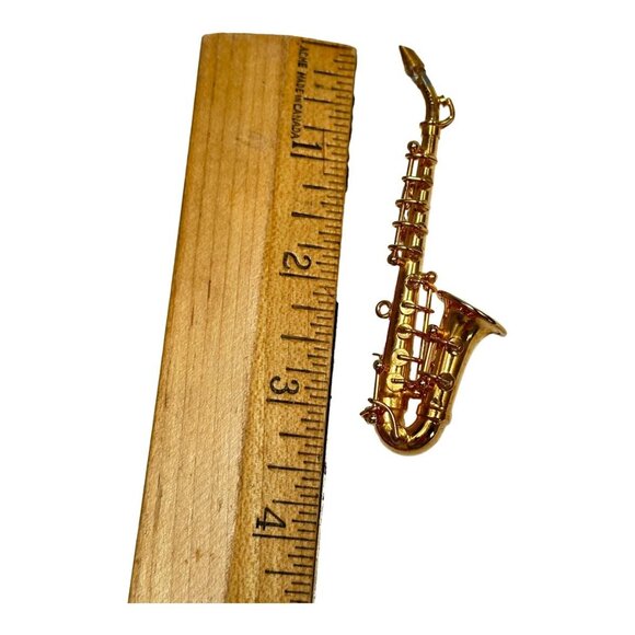 Miniature Saxophone Instrument 1:12 Scale Velveteen Carry Case Dollhouse Music - Picture 5 of 7